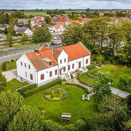 Vita Huset Pa Oesterlen Gärsnäs Buitenkant foto