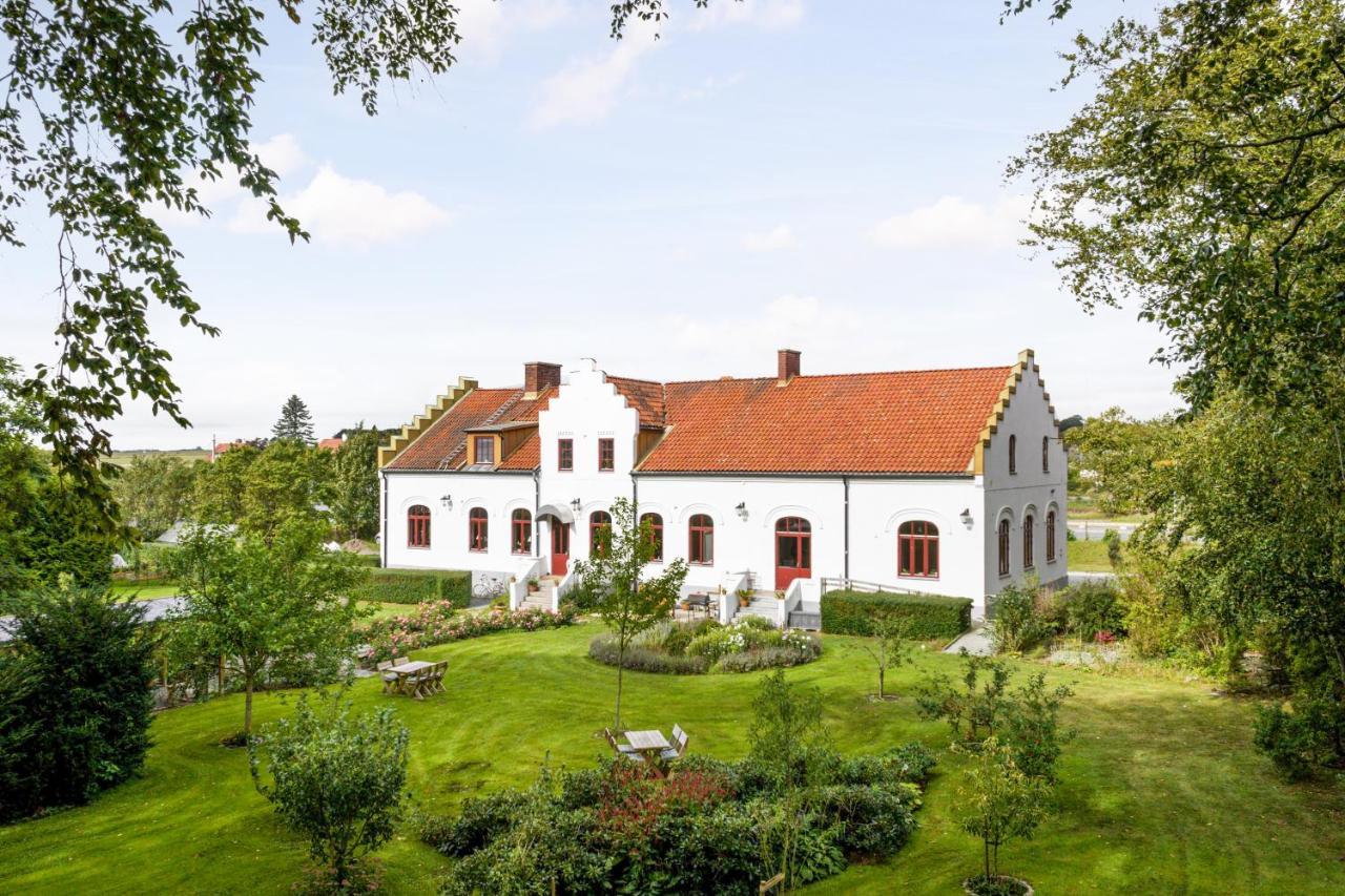 Vita Huset Pa Oesterlen Gärsnäs Buitenkant foto