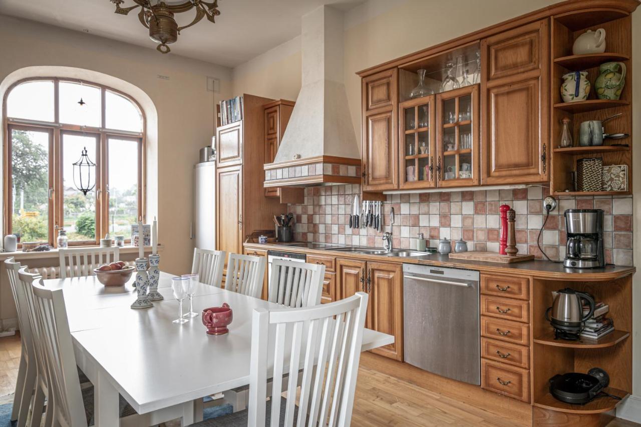 Vita Huset Pa Oesterlen Gärsnäs Buitenkant foto